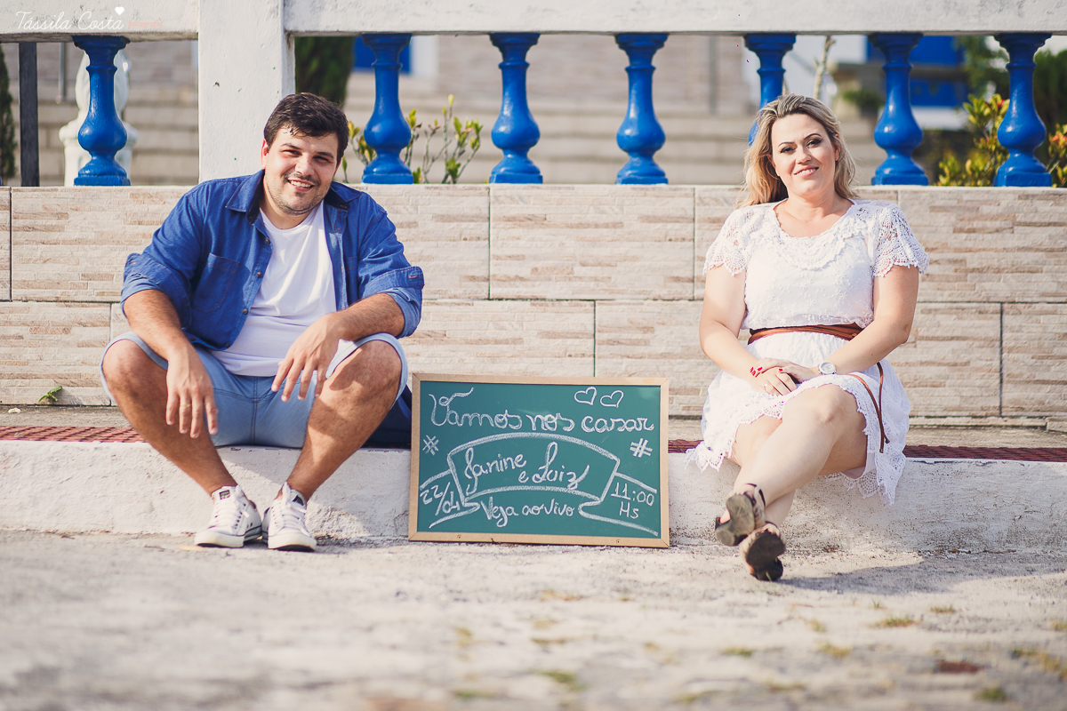 pré casamento de um casal fofo, feito na Barra do Jucu, onde o casal se conheceu. Looks lindos para o ensaio pré casamento na praia
