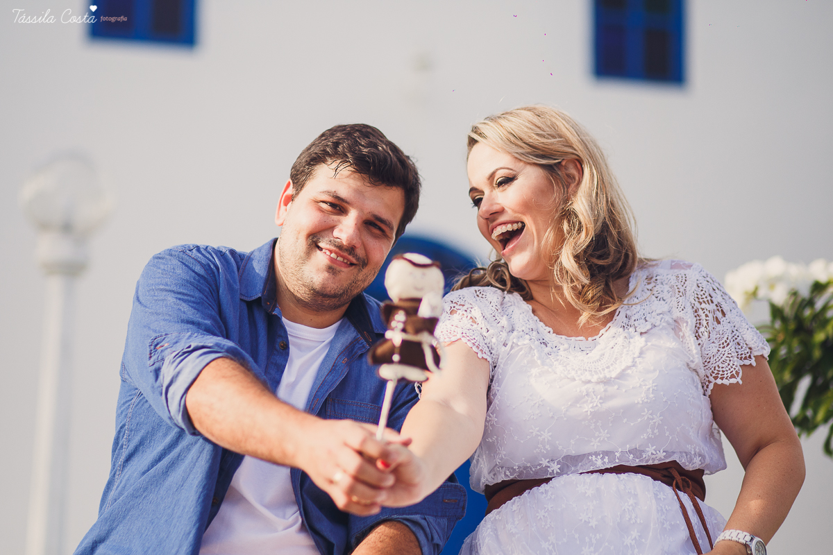 pré casamento de um casal fofo, feito na Barra do Jucu, onde o casal se conheceu. Looks lindos para o ensaio pré casamento na praia