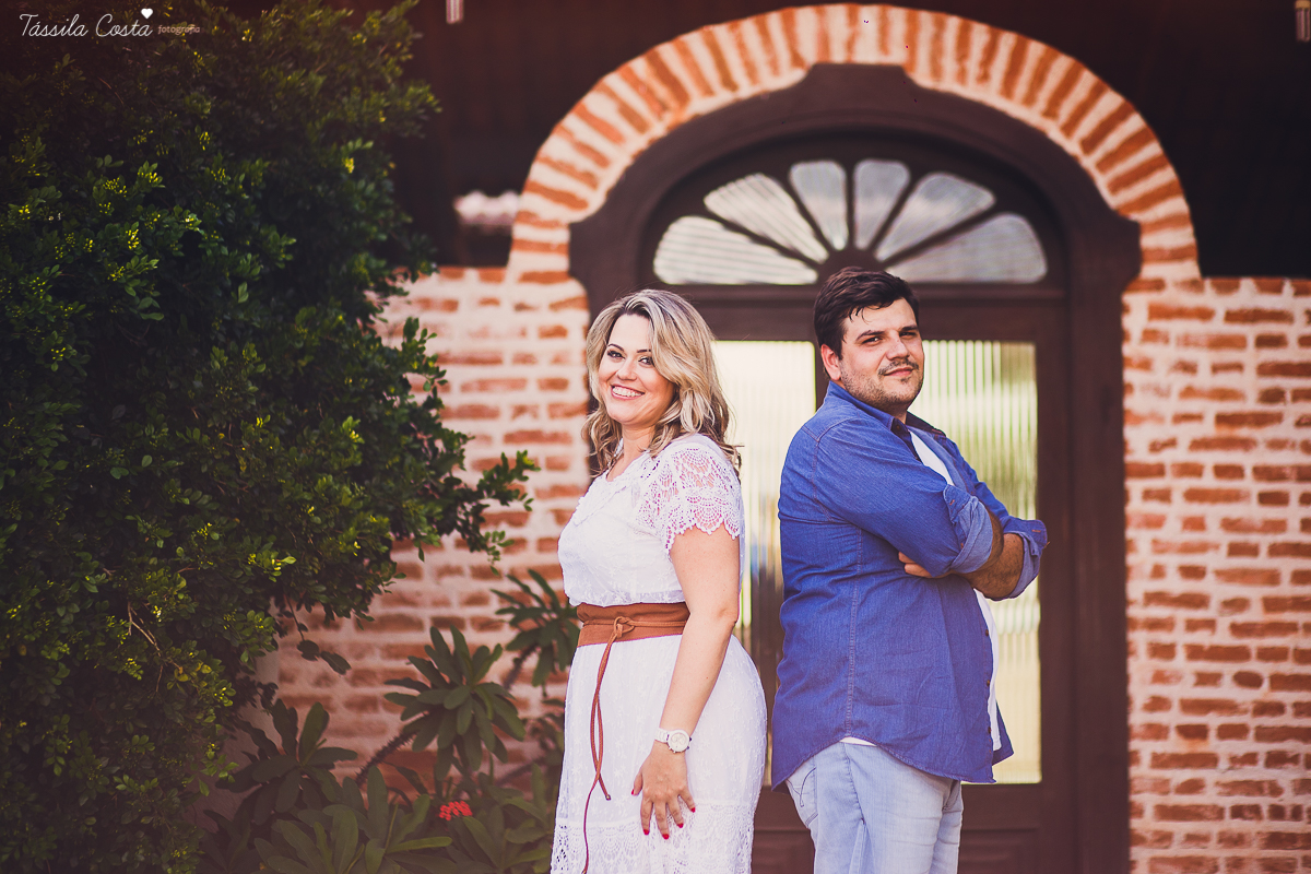 pré casamento de um casal fofo, feito na Barra do Jucu, onde o casal se conheceu. Looks lindos para o ensaio pré casamento na praia
