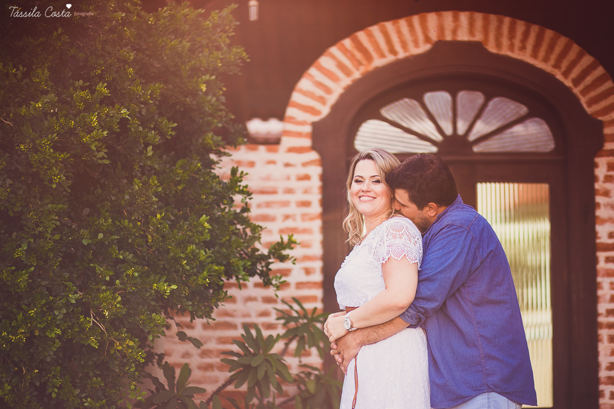pré casamento de um casal fofo, feito na Barra do Jucu, onde o casal se conheceu. Looks lindos para o ensaio pré casamento na praia