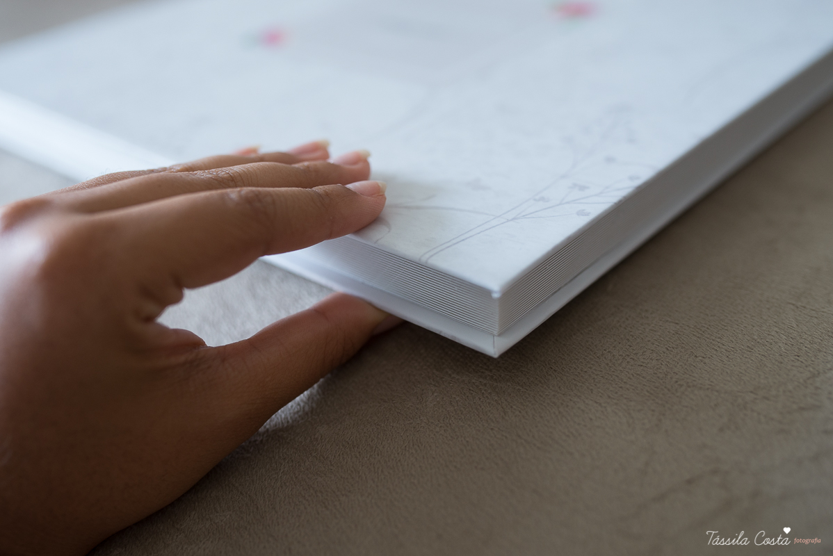 álbum de fotografia de 15 anos da Yasmin, lâminas de álbum maleáveis, álbum resistente, 30x30, tássila costa fotografia, fotos de recordação