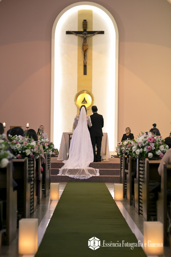 noivos-no-altar