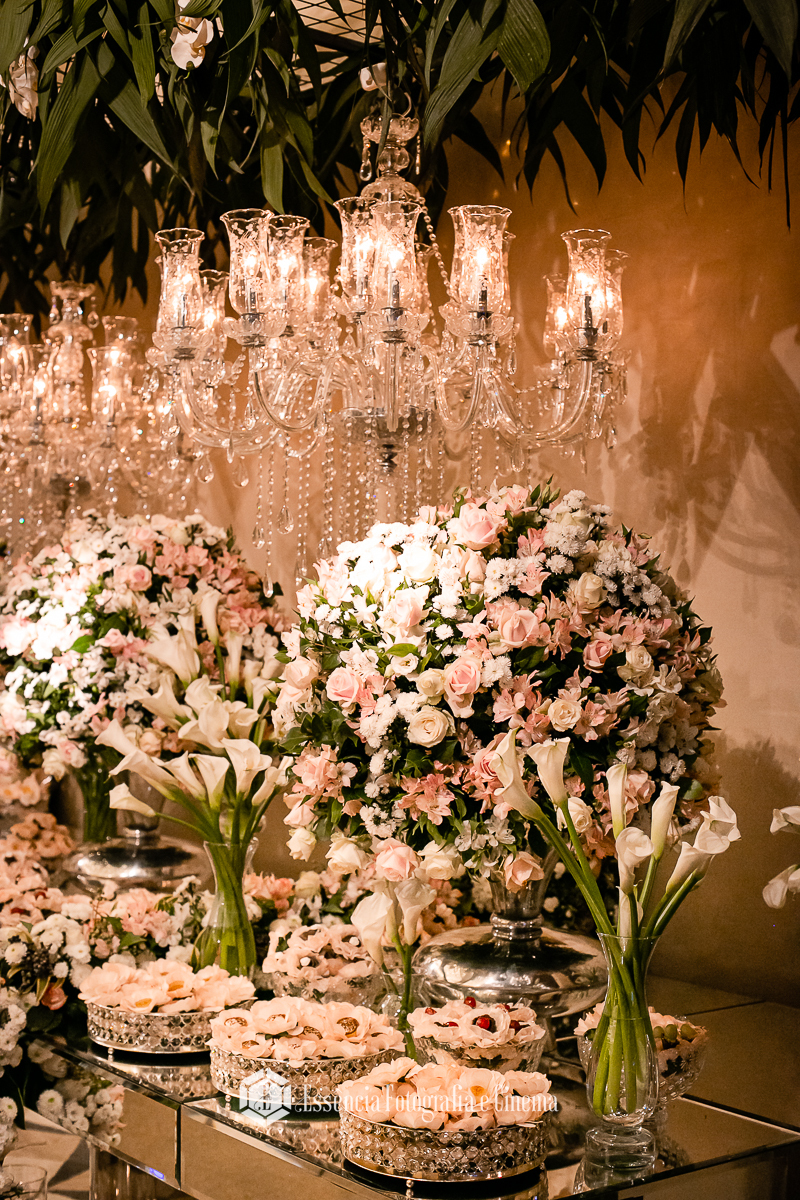 flores-brancas-em-casamento