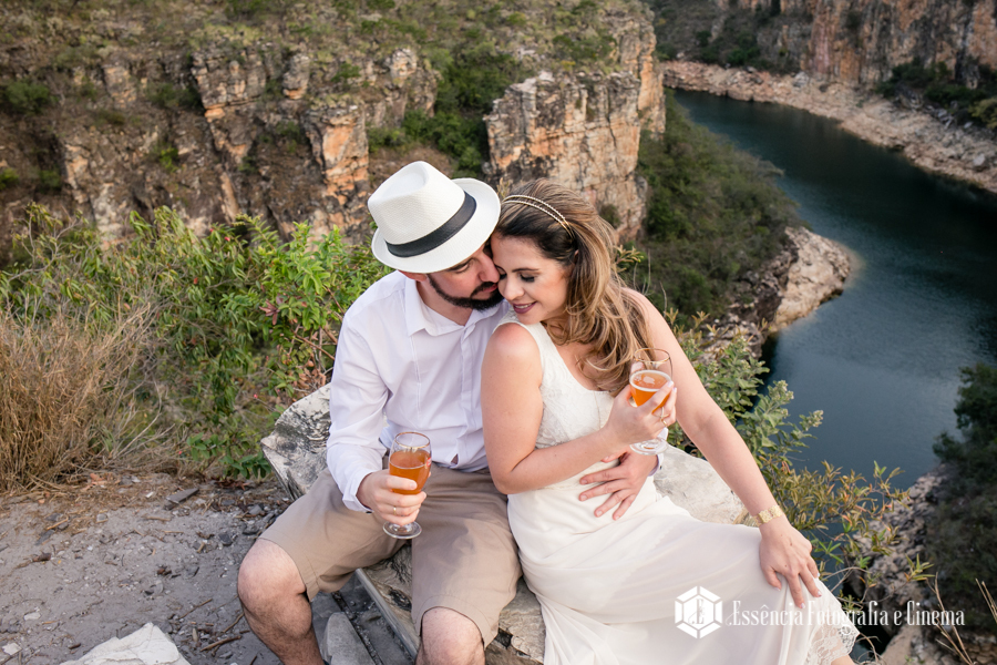 ensaio-de-noivos-em-cachoeiras-MG