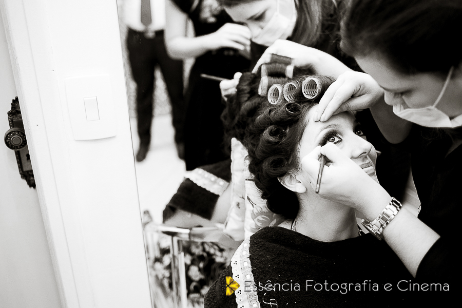 maquiando-a-noiva