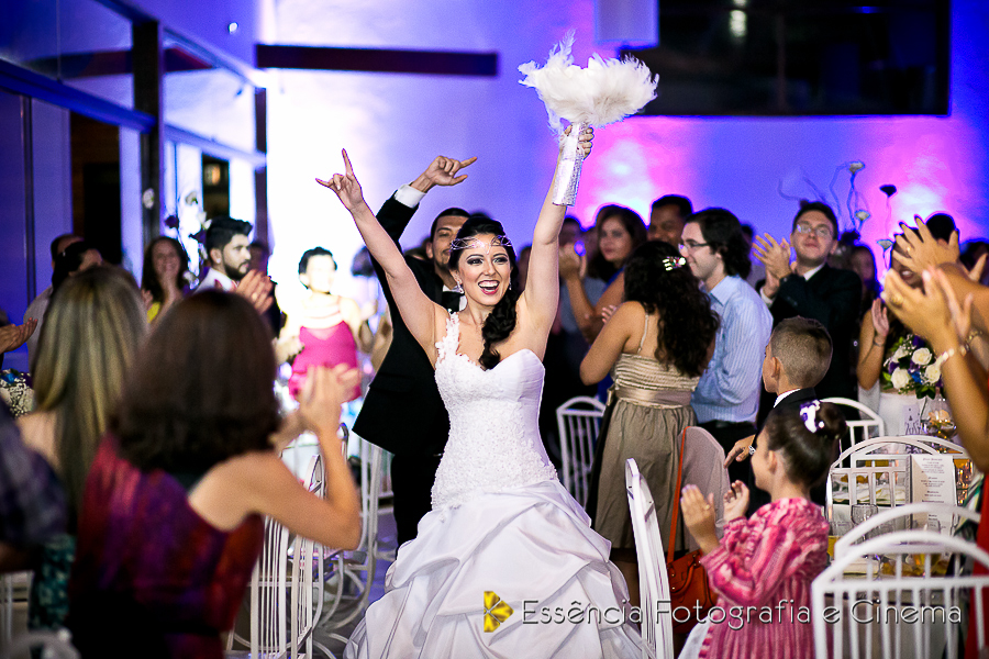 noivos-faz-a-festa