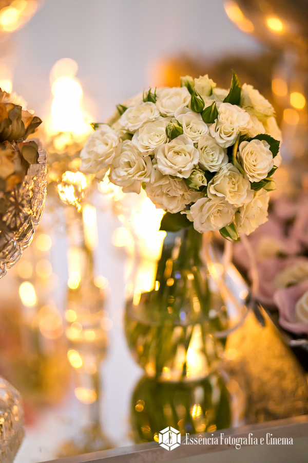 flores-lindas-para-mesa-de-bolo