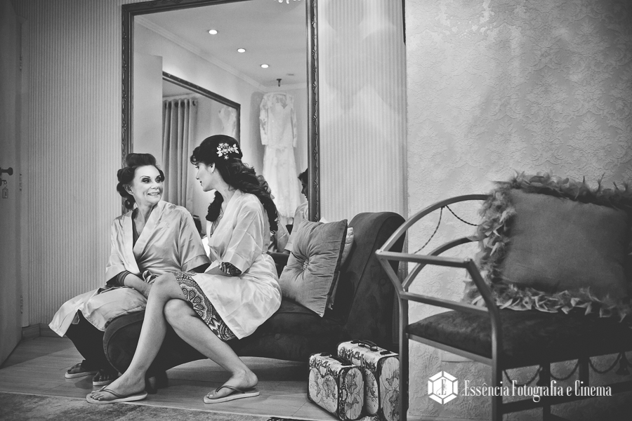 momento-da-noiva-com-a-mãe-nomaking-of