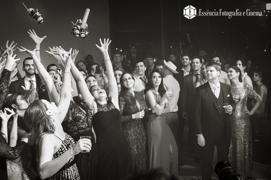 buque-na-mão-dos-convidados