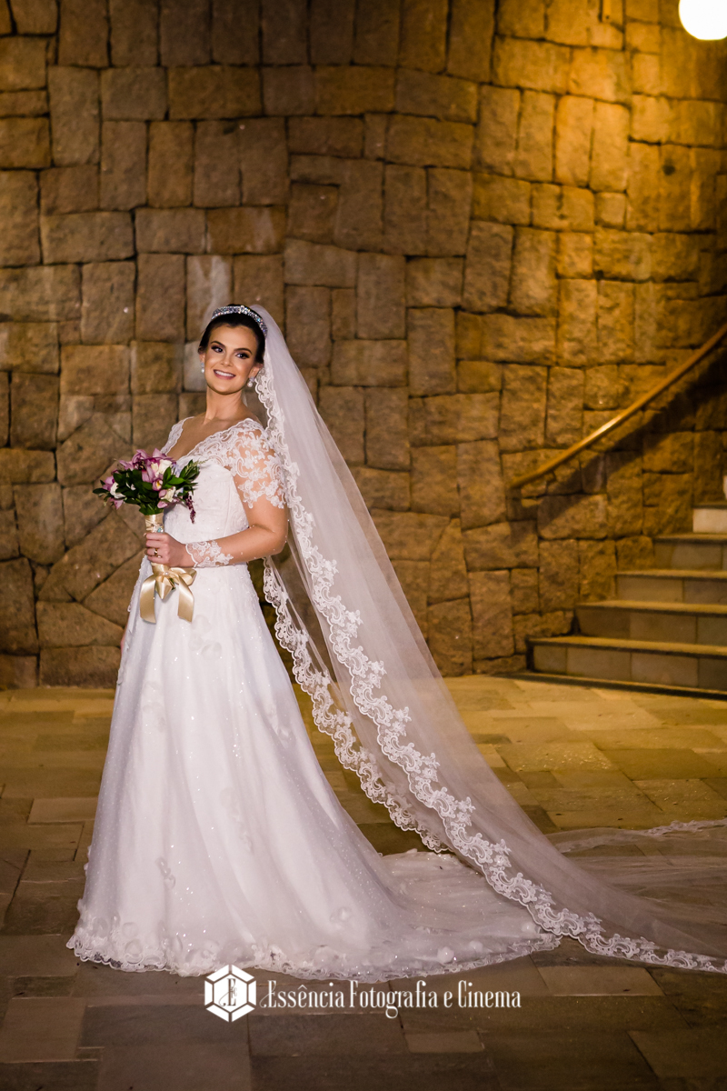 vestida-de-branco-casameno