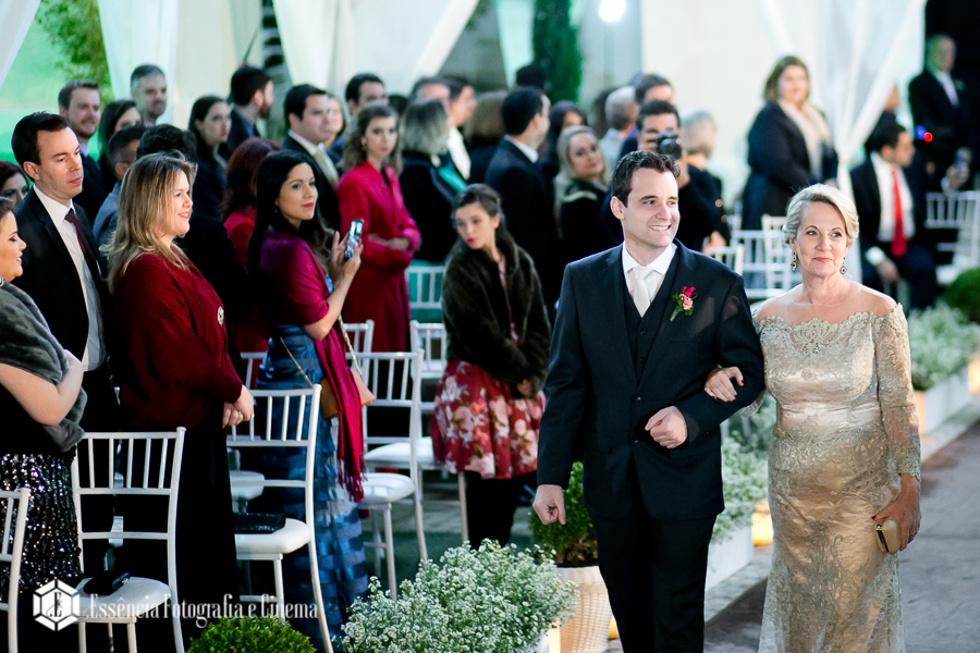 oferece-fotos-de-casamento