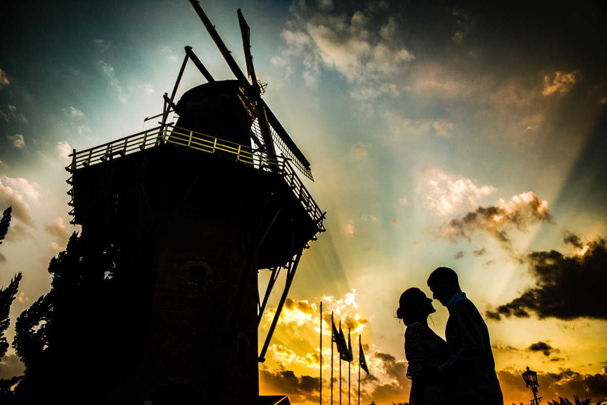 ensaio-de-noivos-no-moinho-em-holambra-sp