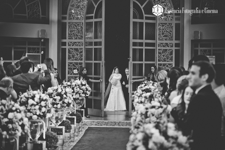 entrada-da-noiva-na-igreja