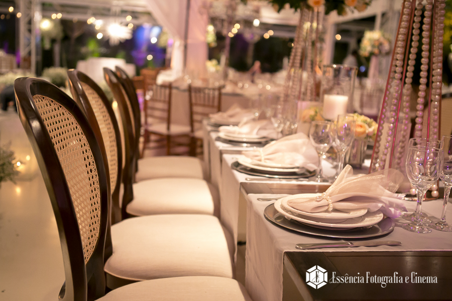 mesa-comunitaria-de-Edylaine-Feraz-em-casamento