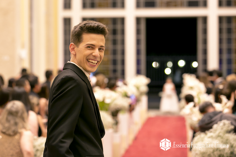 reação-do-noivo-sorrindo