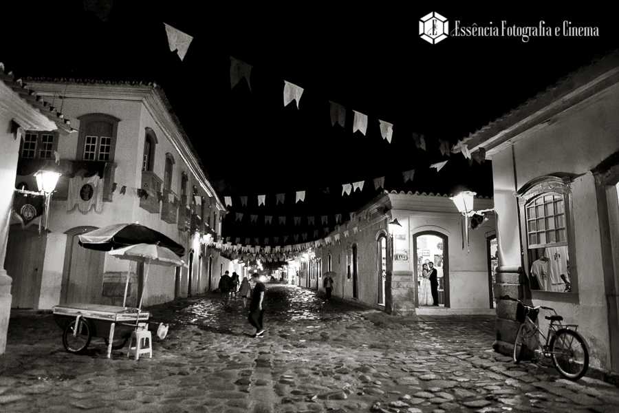 passeio-barco-noivos-Paraty