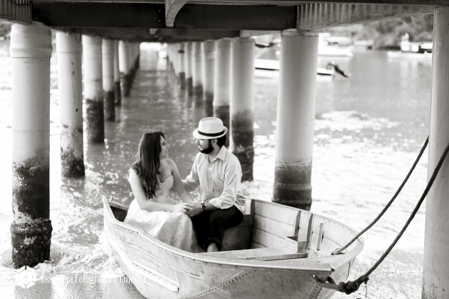 noivos-no-barco-a-remo