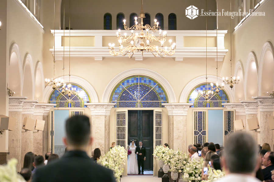 entrada-da-noiva-na-igreja-do-rosario