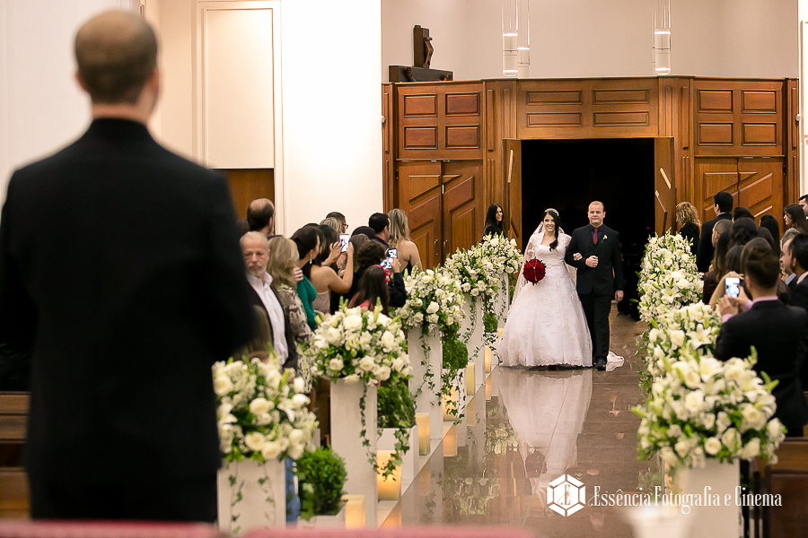 entrada-triunfal-da-noiva