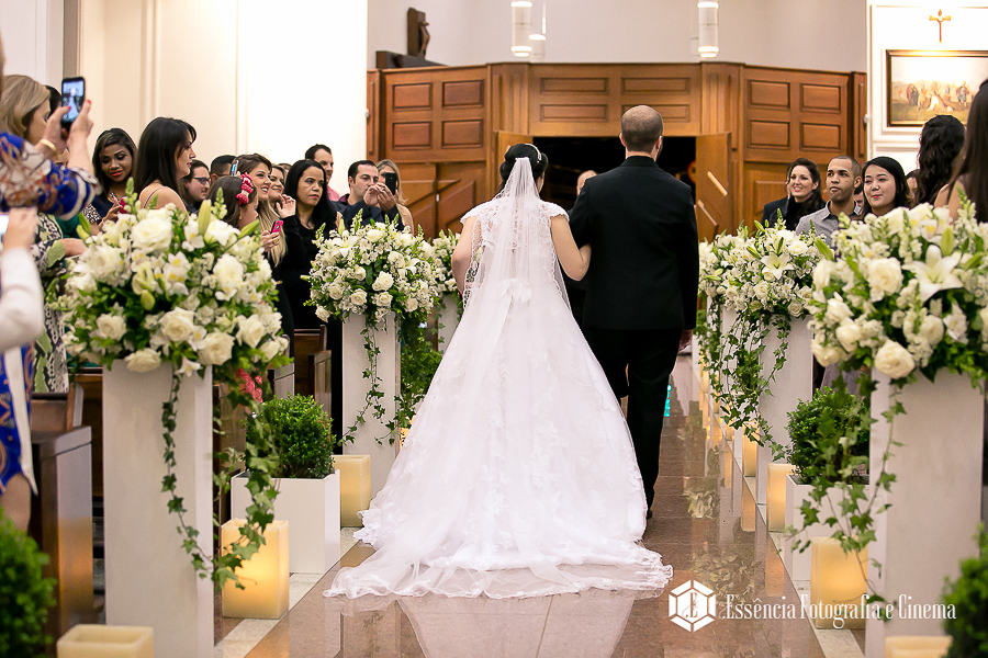 detalhes-no-vestido-da-noiva