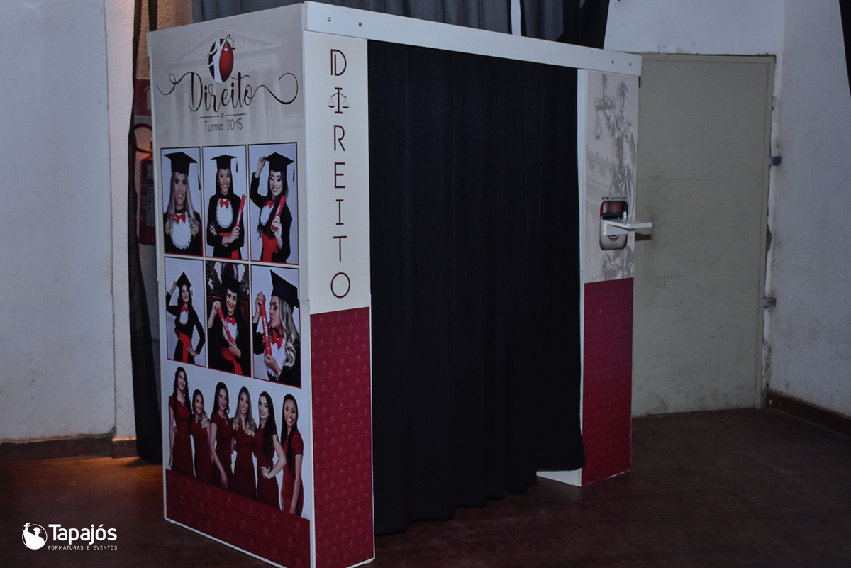 Cabine fotográfica com fotos personalizadas