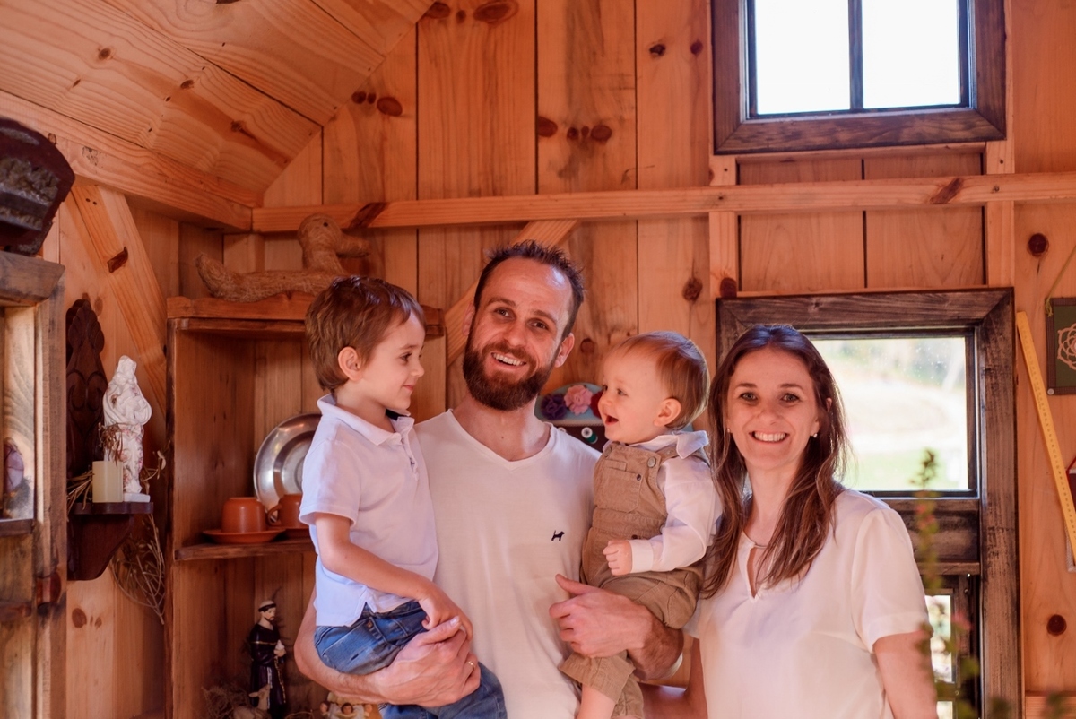 fotografo-gramado-ensaio-gramado-infantil-canela-foto-criança-gestante em gramado