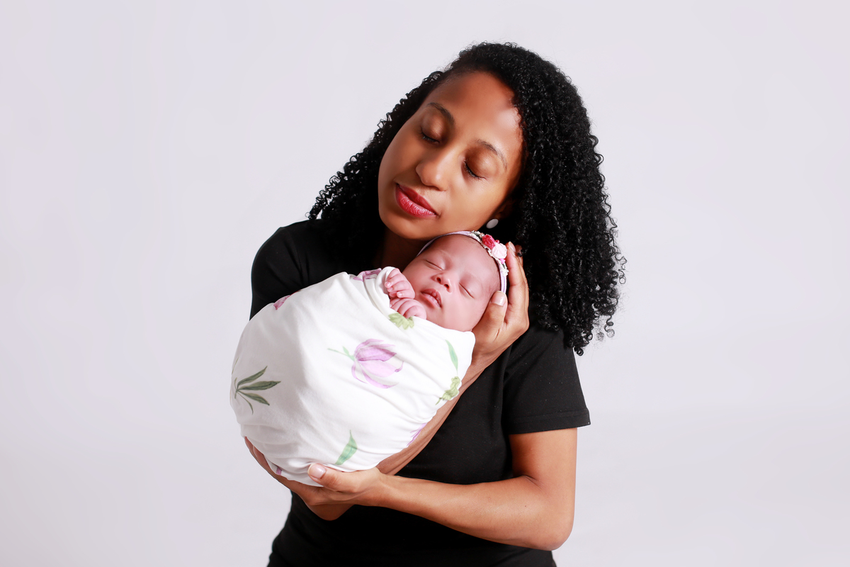 Foto de Newborn com a mãe.