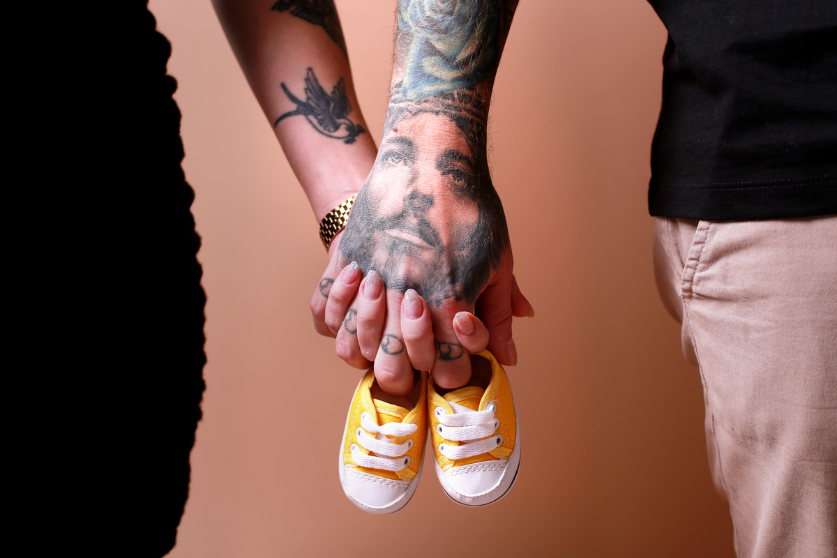 Ensaio gestante tatuada.