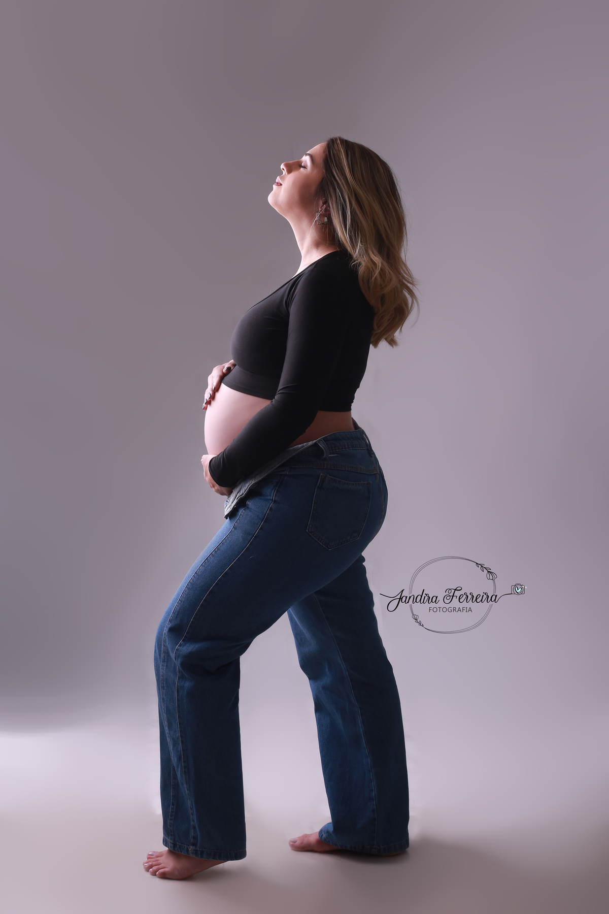 Ensaio moderno de gestante.