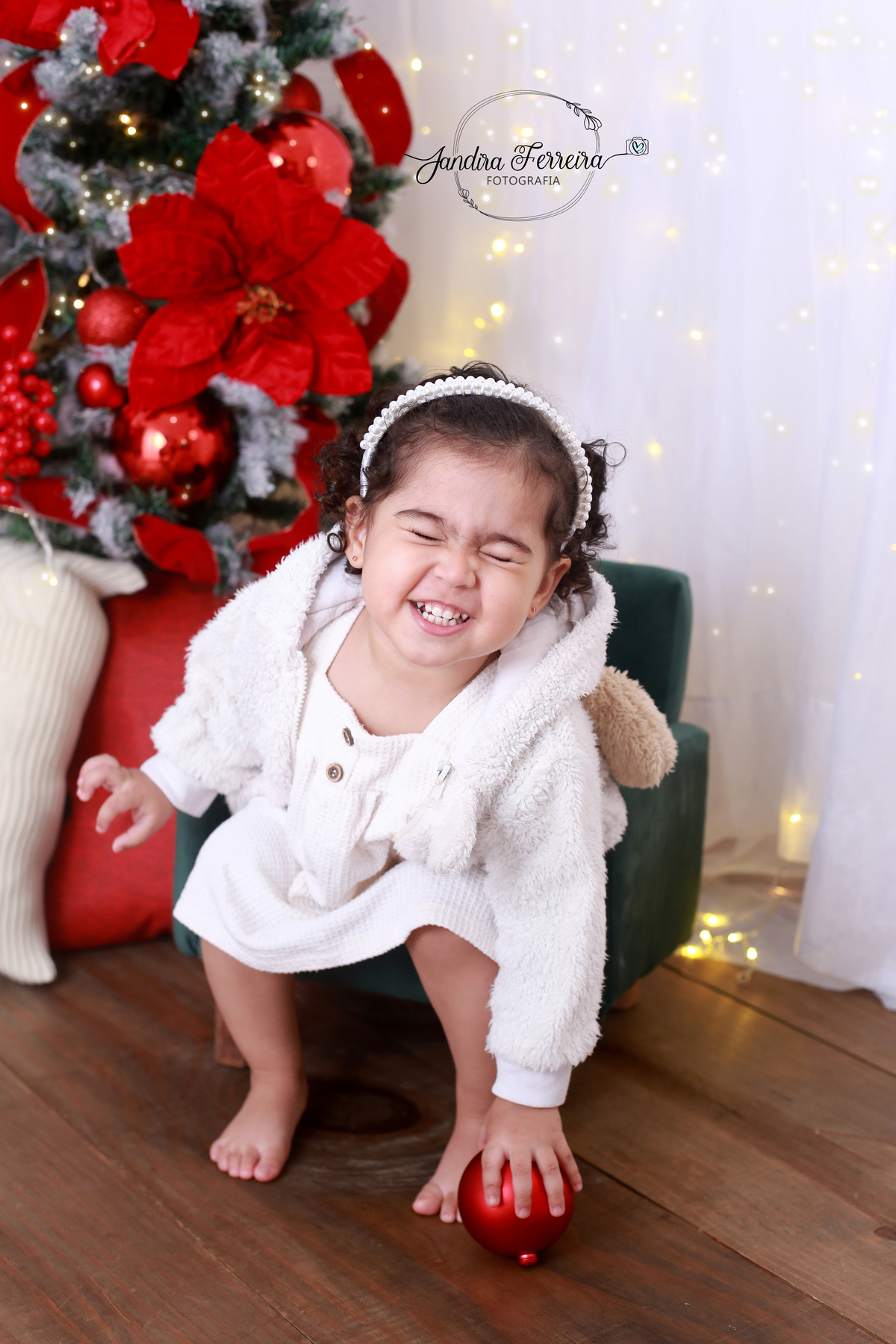 Reserve seu horário para o Ensaio de Natal! Cenários exclusivos e acolhedores no nosso Estúdio Fotográfico perto de Pirituba.