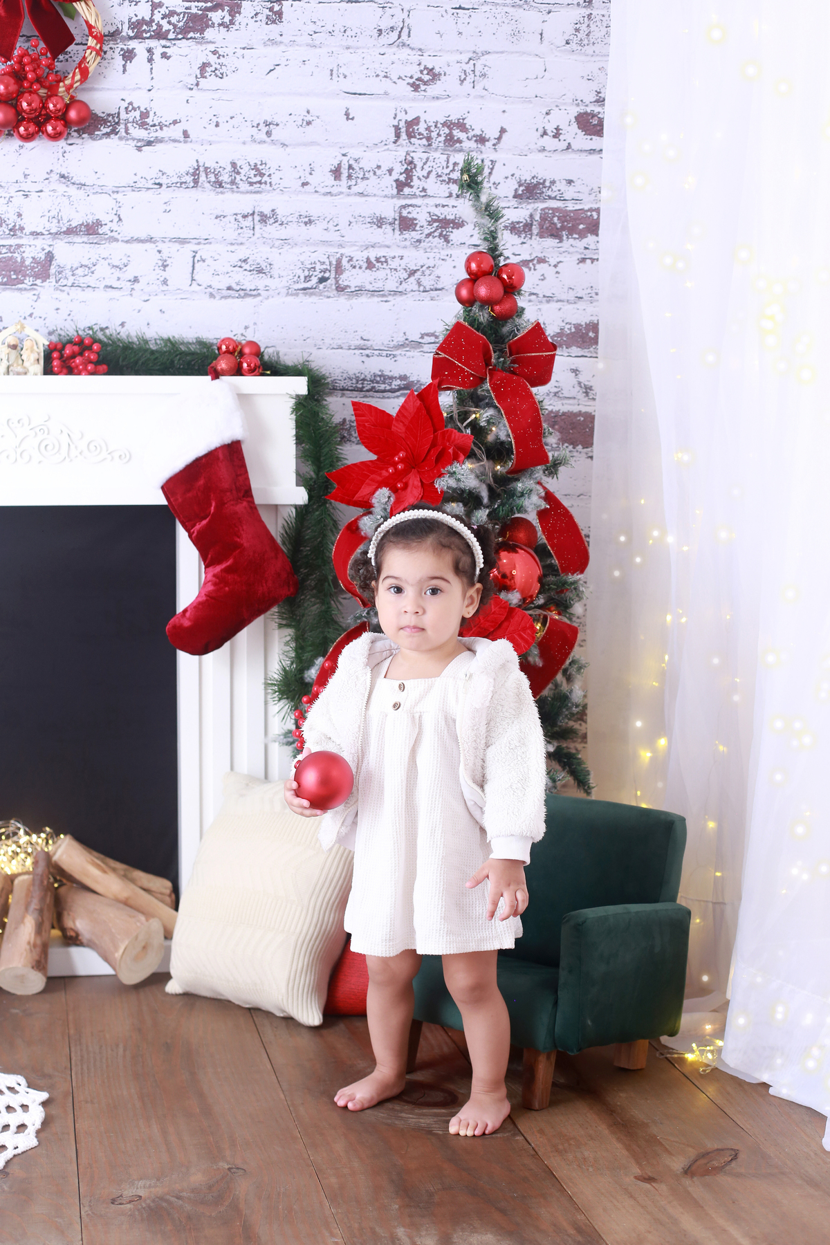 Estúdio de Natal no Jaraguá. Pacotes acessíveis para fotos profissionais de Família em São Paulo.