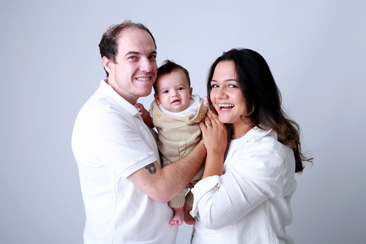 Ensaio de bebe com a familia