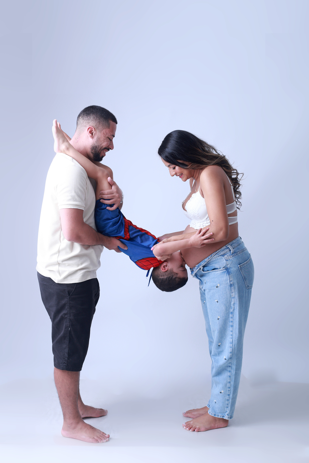 ensaio de gestante com homem aranha.