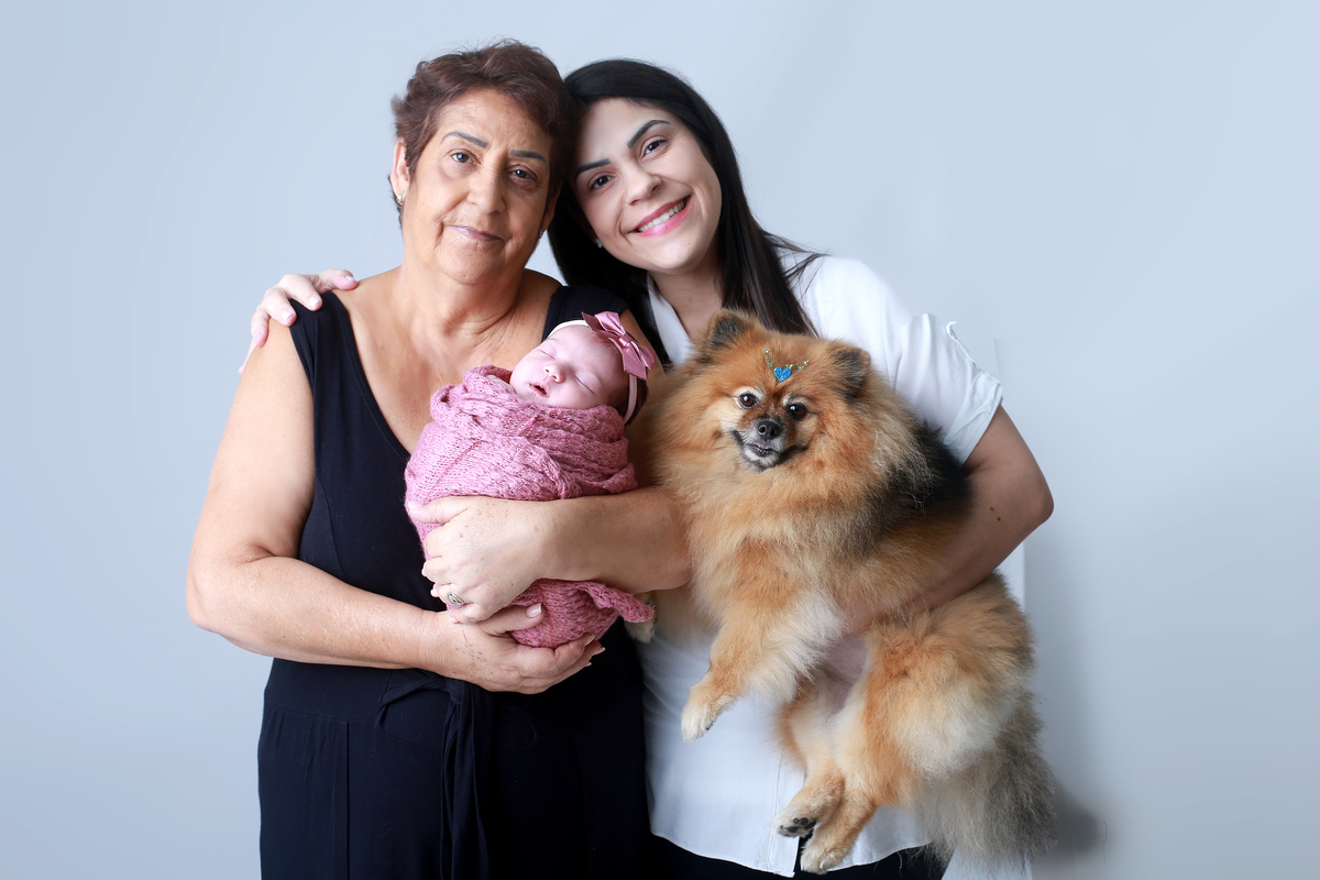 fotografia newborn com cachorro