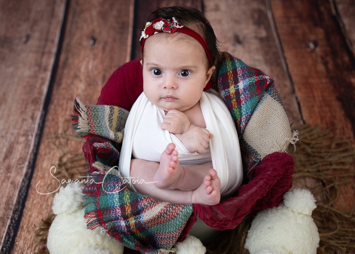 Ensaio de Natal - acompanhamento bebê Maria Antônia - fotógrafa Samanta Catoia - estúdio em Florianópolis - SC