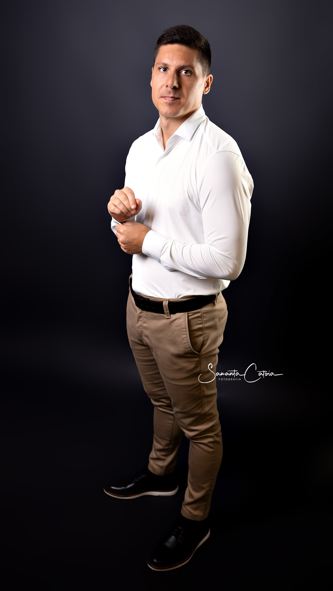 Ensaio Corporativo do empresário e contador Deivid no estúdio Catoia em Florianópolis, fotos de Samanta Catoia