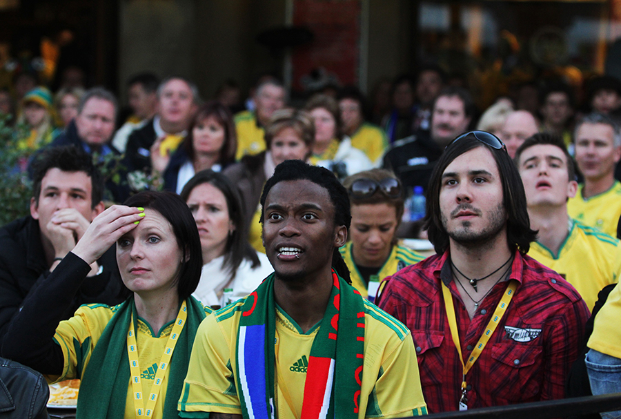 Torcida em jogo de futebol da Copa do Mundo na África do Sul