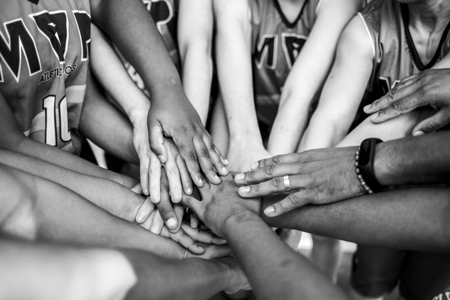 Time se prepara para o início do jogo em Franca
