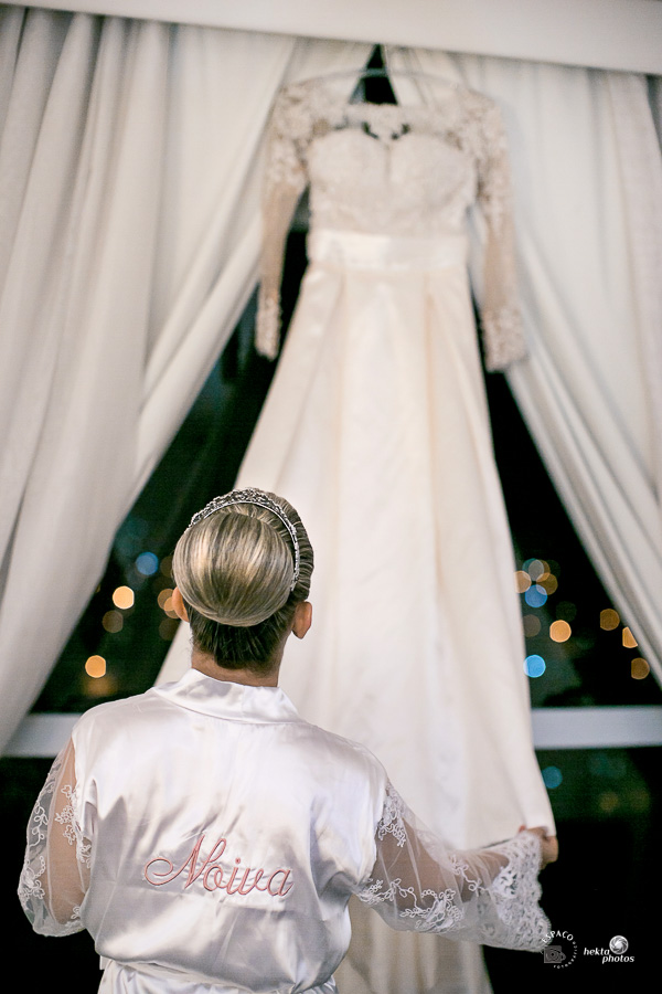 Vestido clássico - Fernando Peixoto - roupão da noiva