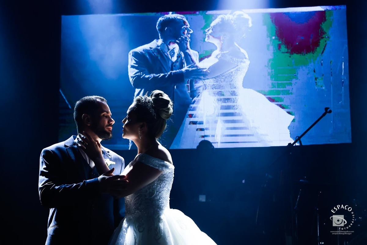 Dança do casal no JL Eventos