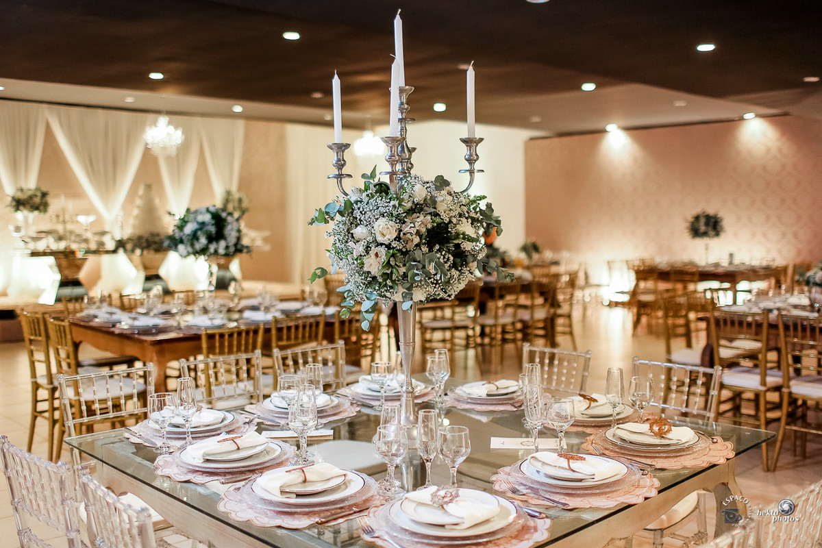Decoração linda assinada por Vivaz Decorações Eventos