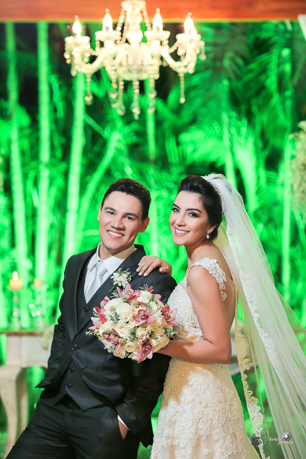 Produção dos noivos : Decoração: Vivaz - Vestido da noiva: Fernando Peixoto - Buque: Julierme Siqueira - Fotografia de casamento