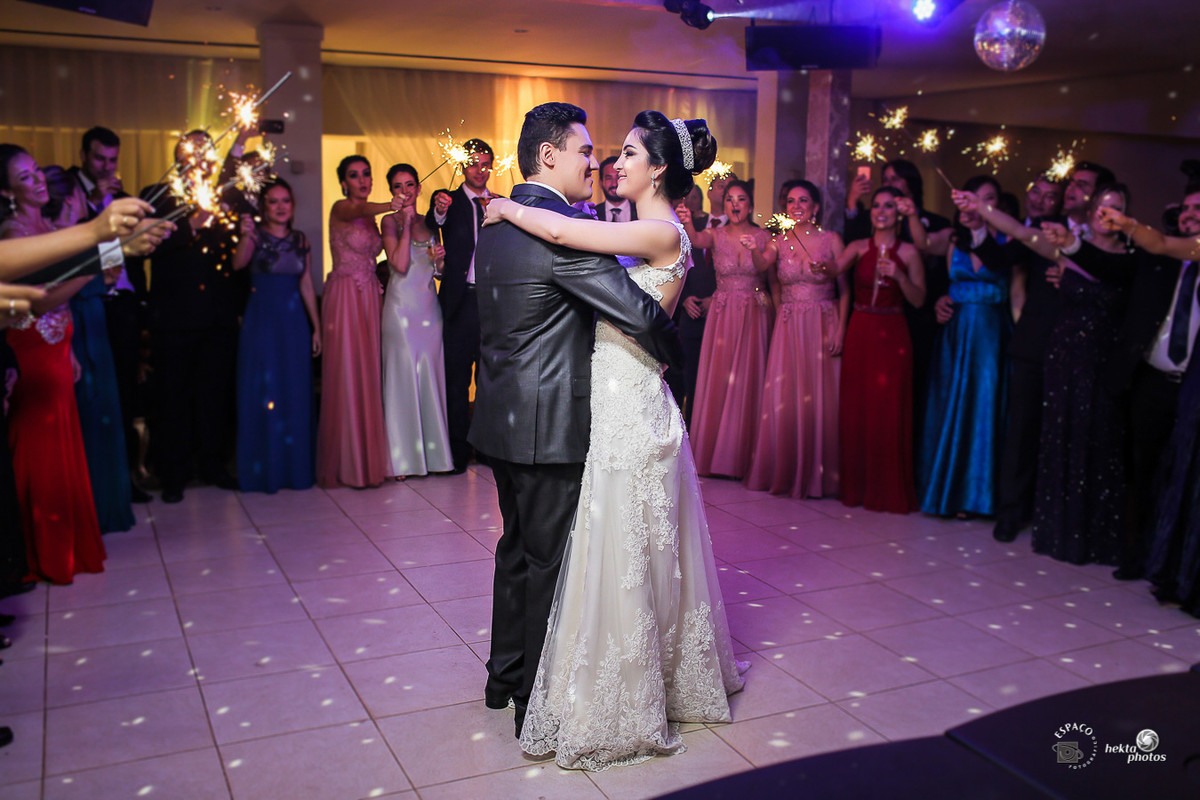 Valsa dos noivos - fotografia de casamento Espaço Fotogáfico