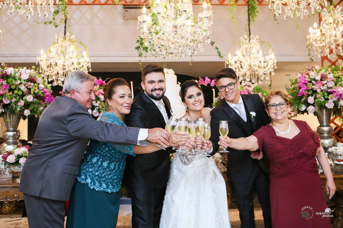 Brinde da familia fotografo de casamento fotografia fotojornalismo espaço fotográfico goiania