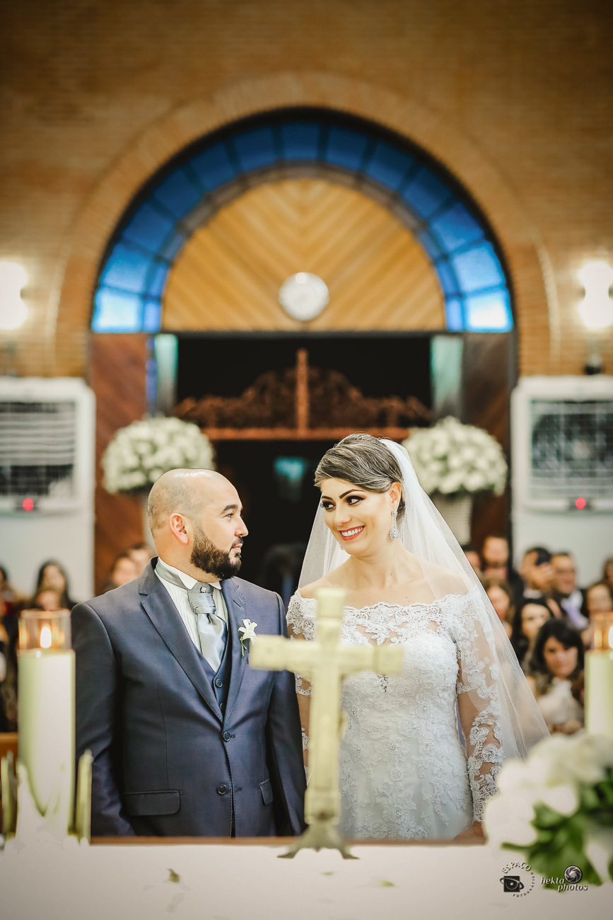 FELICIDADE DOS NOIVOS NA IGREJA SAO LEOPOLDO NO SETOR JAÓ GOIANIA GOIAS