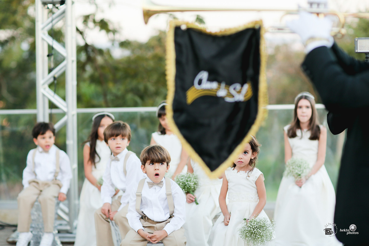 Clave de Sol anunciando a entrada da noiva com a marcha nupcial