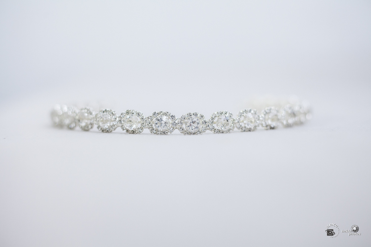 Coroa da noiva assinada por Branca Flor Noivas