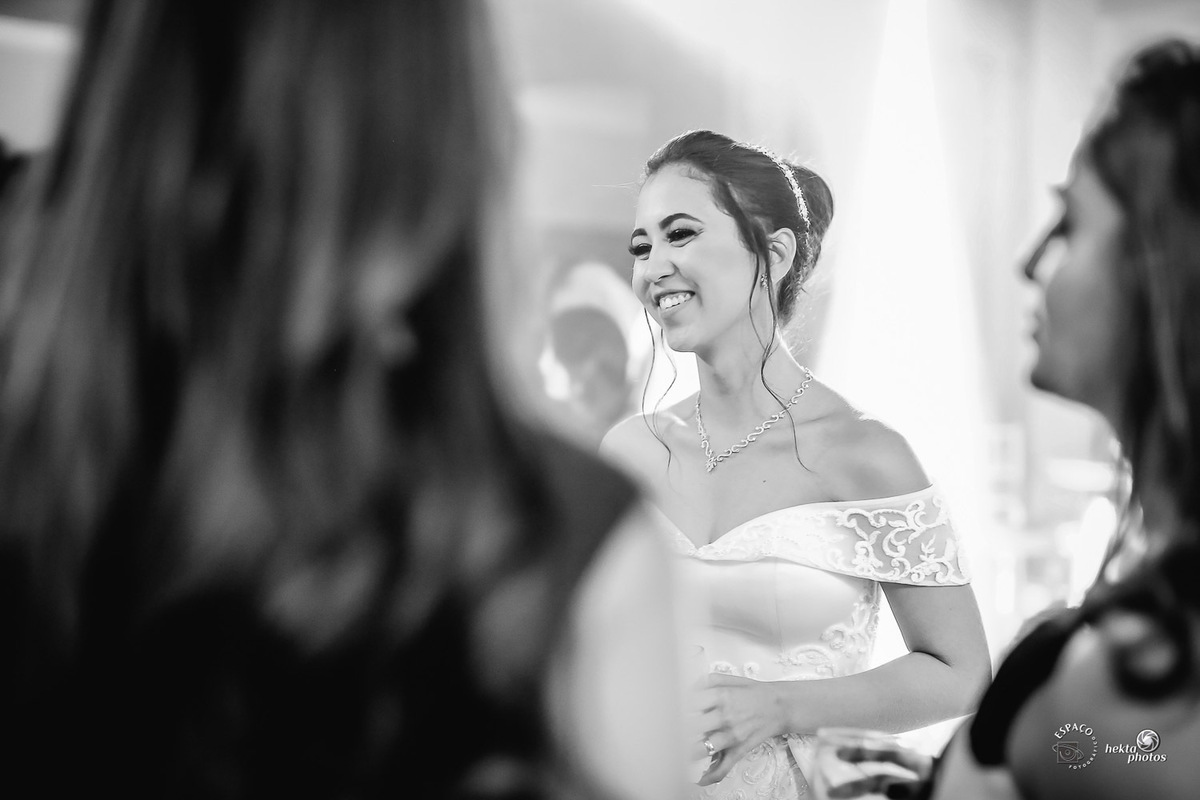 Mesa de bolo assinada por Sabor divino e decoracao da Rosa mistica decoracoes