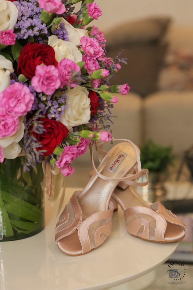 casamento sapato noiva casa lis goiania savio e sonia vero festas espaco fotografico 