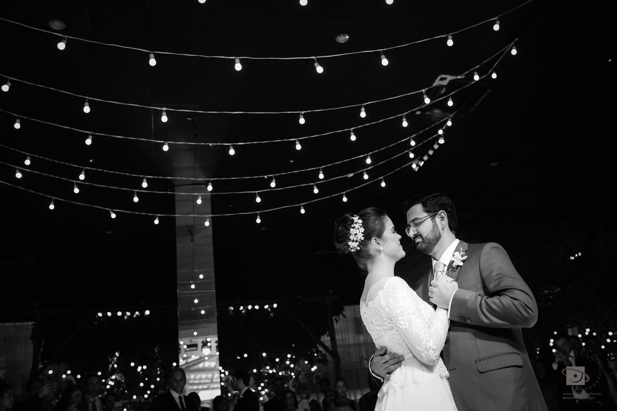 casamento sapato noiva casa lis goiania savio e sonia vero festas espaco fotografico 